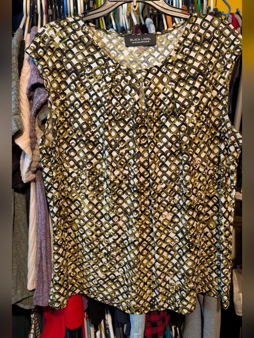 Evan Picone Olive and Black Geometric Sleeveless Blouse